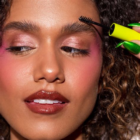 How to Get Instagram-Worthy Brows with the Half Majic Grippie Brow